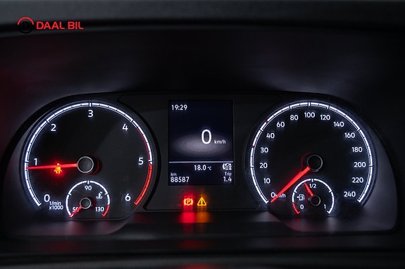 Volkswagen Caddy Maxi 9 of 17