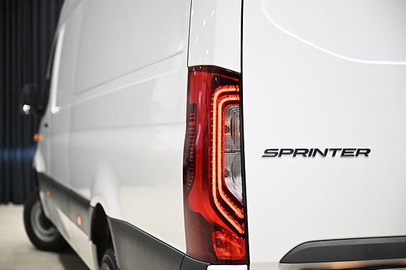 Mercedes-Benz Sprinter 319 15 of 30