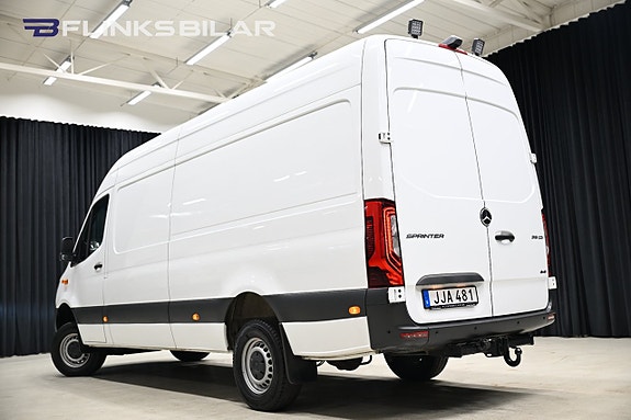 Mercedes-Benz Sprinter 319 20 of 30