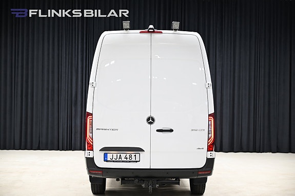 Mercedes-Benz Sprinter 319 14 of 30
