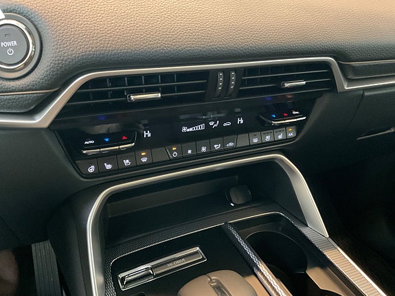 Mazda CX-60 18 of 18