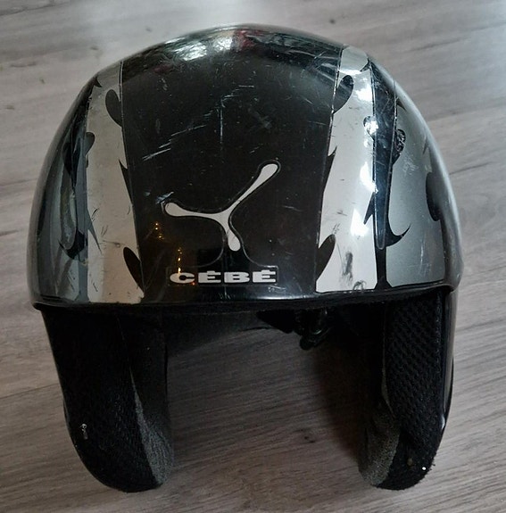 Product image 1 of 2