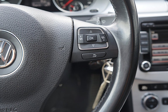 Volkswagen Passat Alltrack 16 of 21