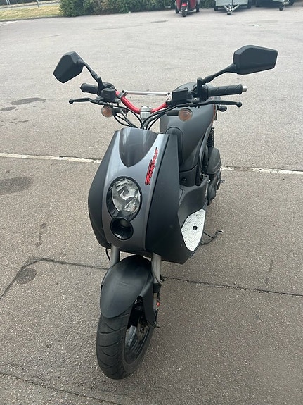 Peugeot Ludix Snake Furi – 2009 Endast 9 551 km – Klass 1 –