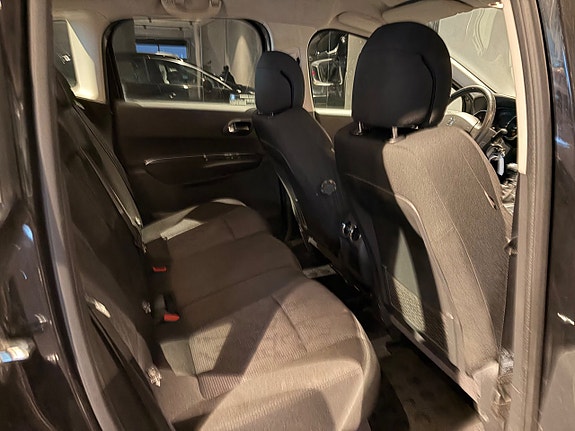 Peugeot 3008 11 of 17