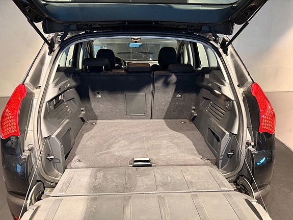 Peugeot 3008 13 of 17