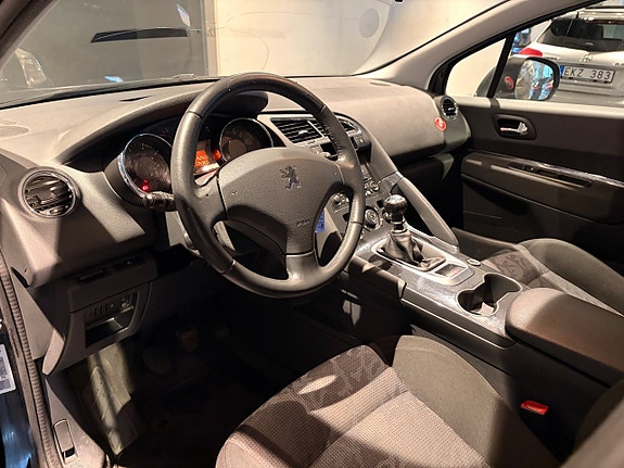 Peugeot 3008 16 of 17