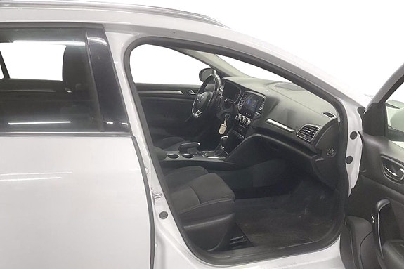 Renault Megane 10 of 16