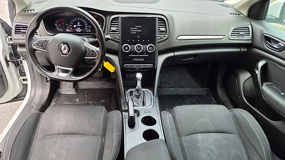 Renault Megane 8 of 16