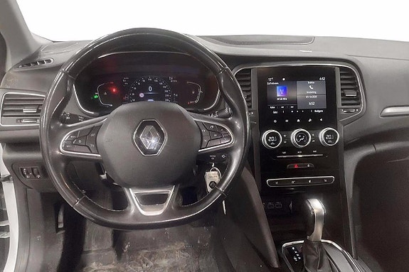Renault Megane 12 of 16