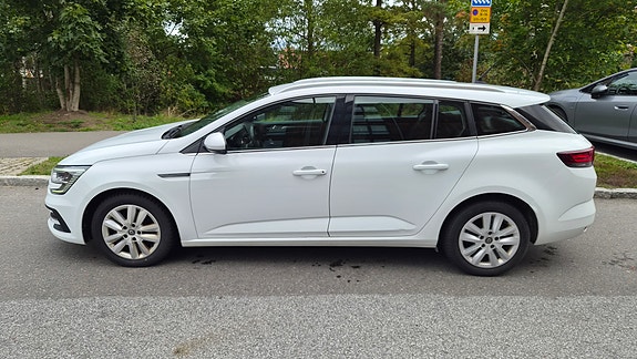 Renault Megane 2 of 16