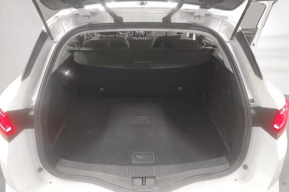 Renault Megane 15 of 16