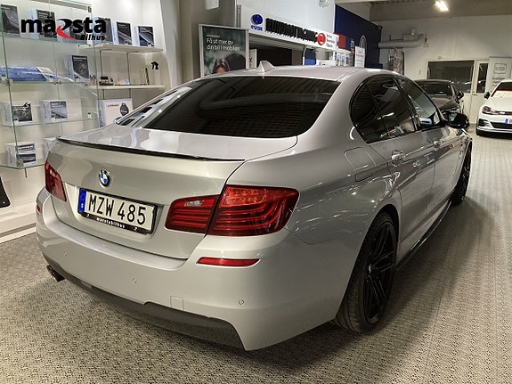BMW 520 3 of 5
