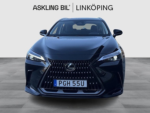 Lexus NX350h 5 of 5