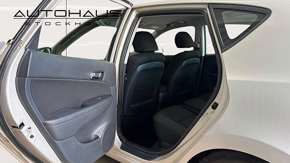 Hyundai i30 10 of 22