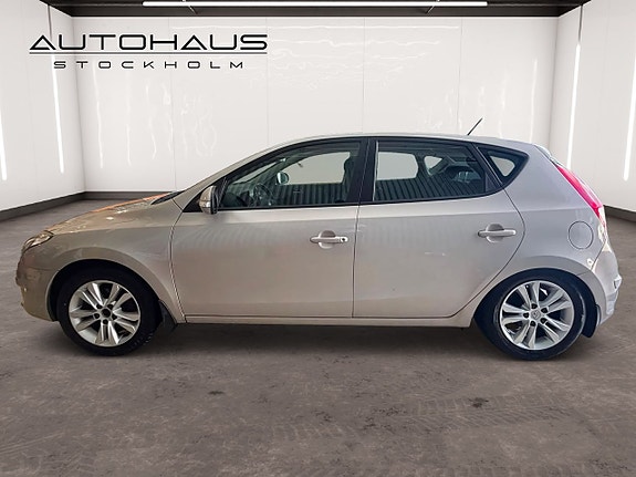 Hyundai i30 8 of 22