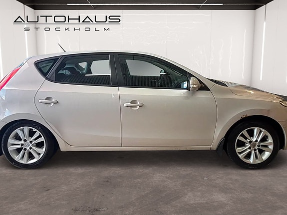 Hyundai i30 7 of 22