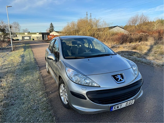 Peugeot 207 12 of 19