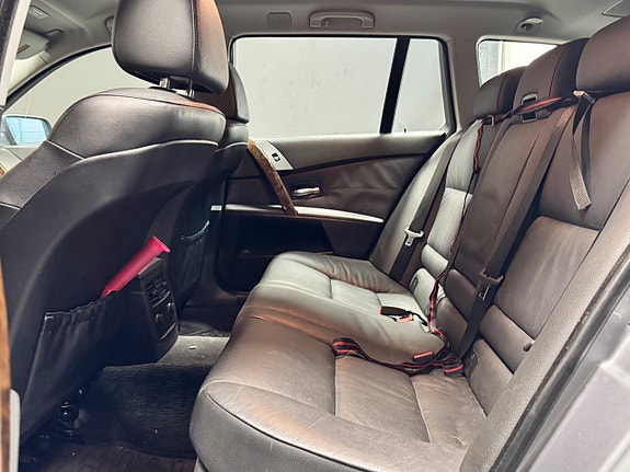 BMW 525 8 of 11