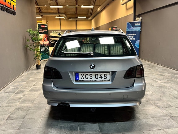 BMW 525 3 of 5