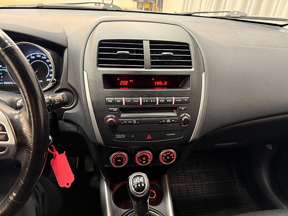 Mitsubishi ASX 9 of 11