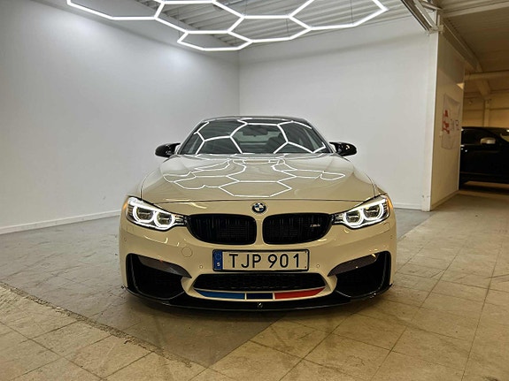 BMW M4 11 of 25