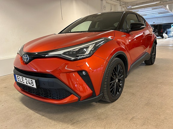 Toyota C-HR 2 of 20
