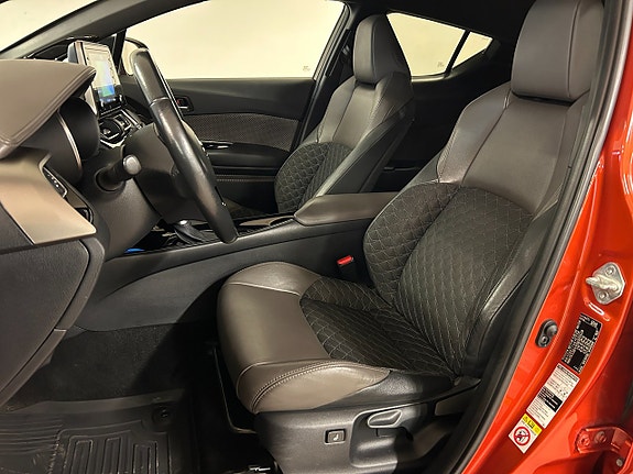 Toyota C-HR 10 of 20