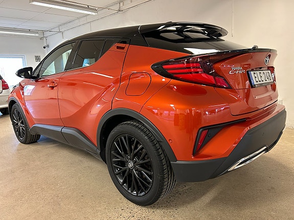 Toyota C-HR 7 of 20
