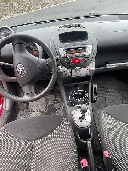 Toyota Aygo 14 of 14
