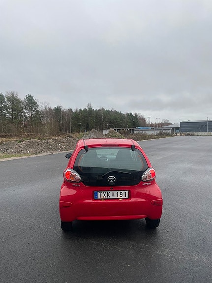 Toyota Aygo 7 of 14