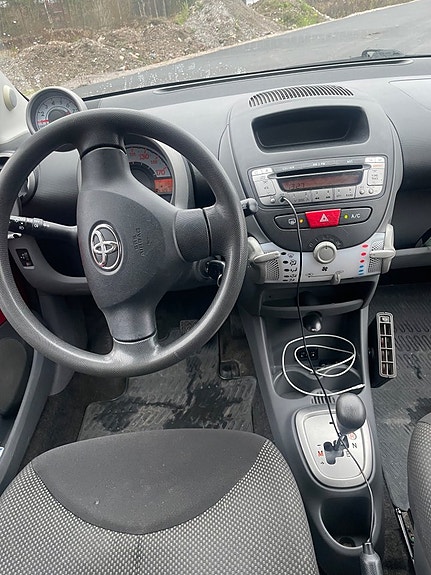 Toyota Aygo 10 of 14