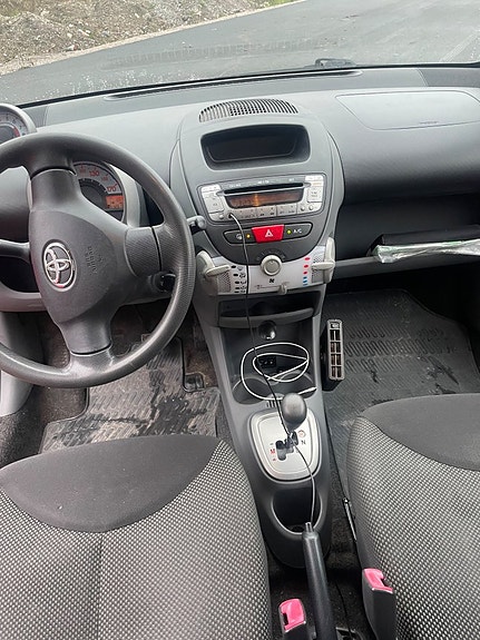 Toyota Aygo 13 of 14