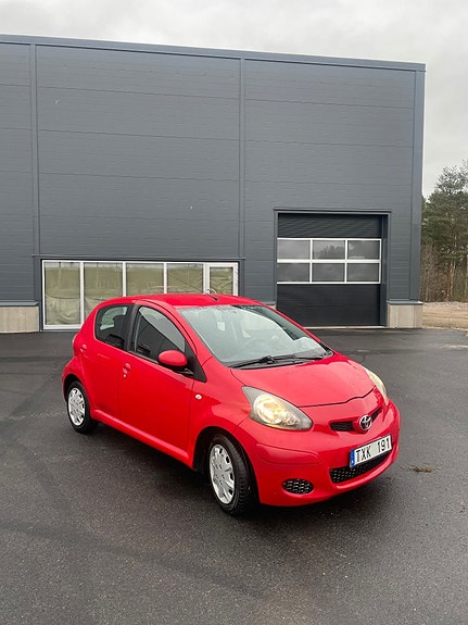 Toyota Aygo 4 of 5