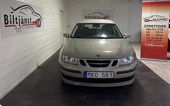 Saab 9-3 2 of 5