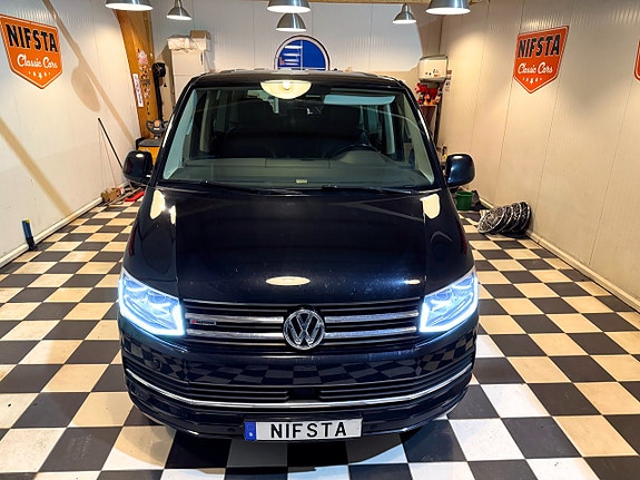 Volkswagen Multivan 29 of 30