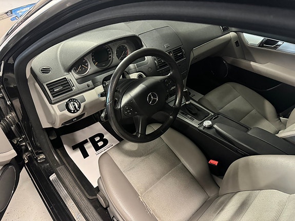 Mercedes-Benz C200 7 of 7