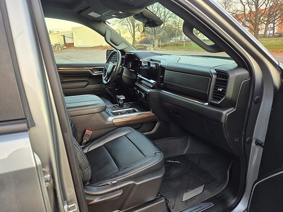 Chevrolet Silverado 1500 5 of 5