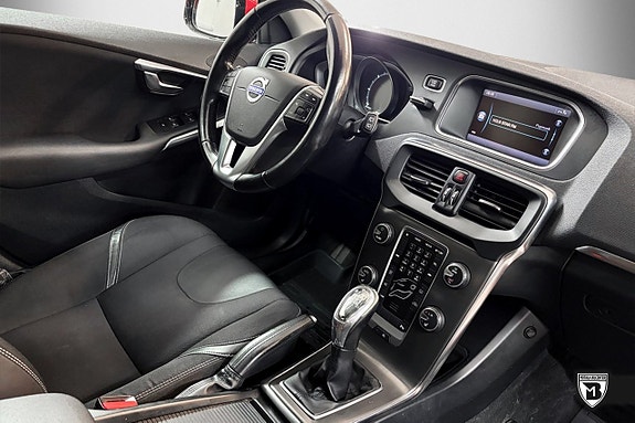 Volvo V40 8 of 12
