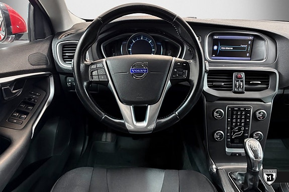 Volvo V40 7 of 12