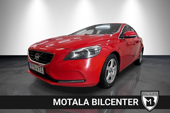Volvo V40 3 of 5