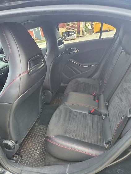 Mercedes-Benz A180 7 of 11