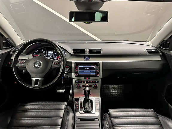 Volkswagen Passat Alltrack 11 of 19