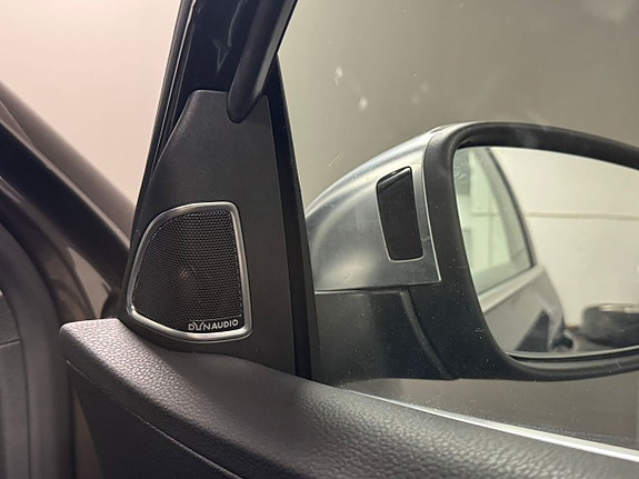 Volkswagen Passat Alltrack 14 of 19