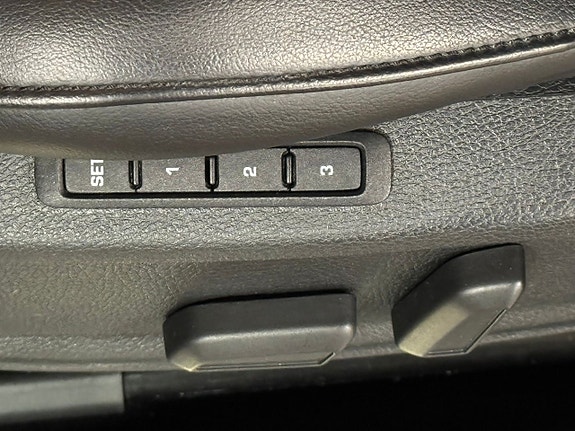 Volkswagen Passat Alltrack 18 of 19