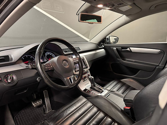 Volkswagen Passat Alltrack 8 of 19