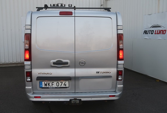 Opel Vivaro 5 of 5