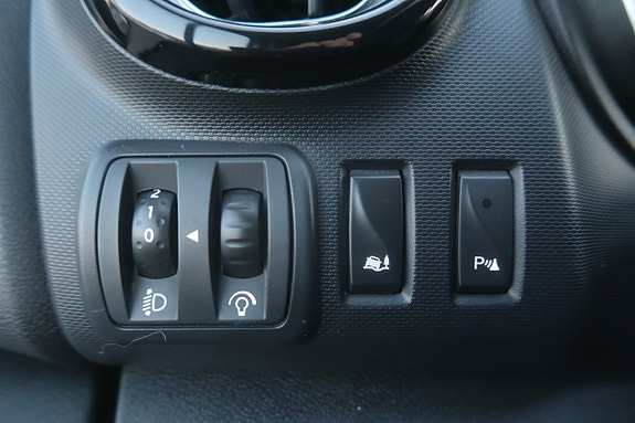 Opel Vivaro 21 of 27
