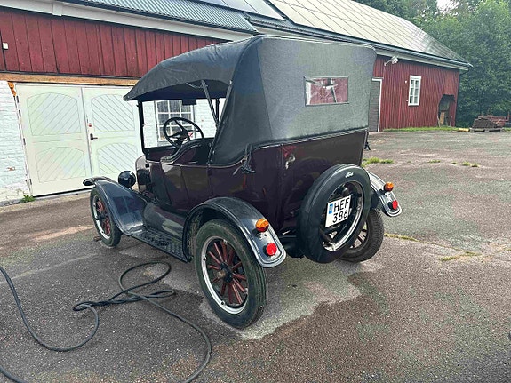 Ford Model C Ten 2 of 5