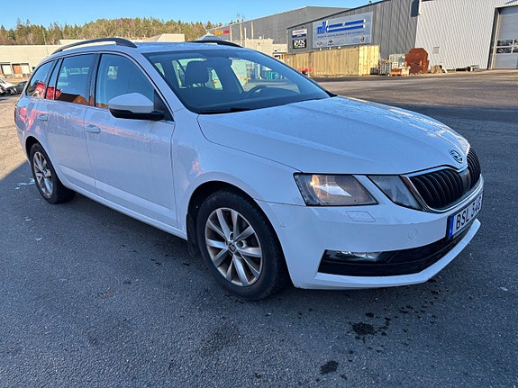 Skoda Octavia 3 of 5